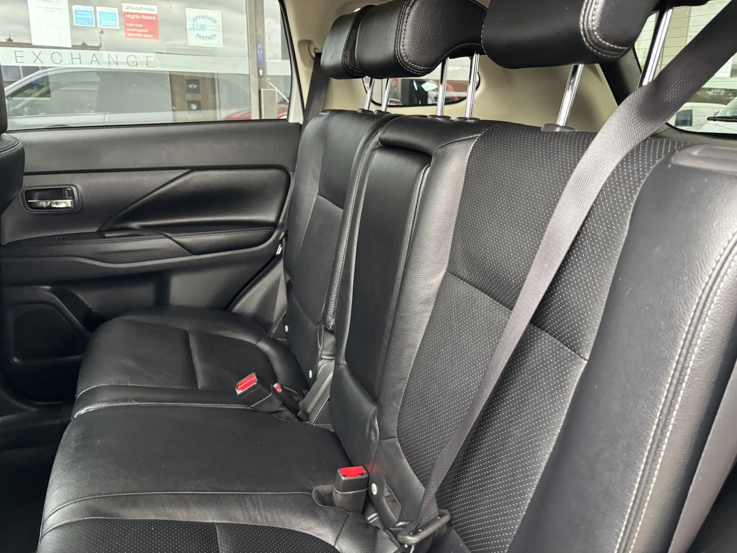Used Mitsubishi Outlander 2015 for sale - 77665273: Photo 14