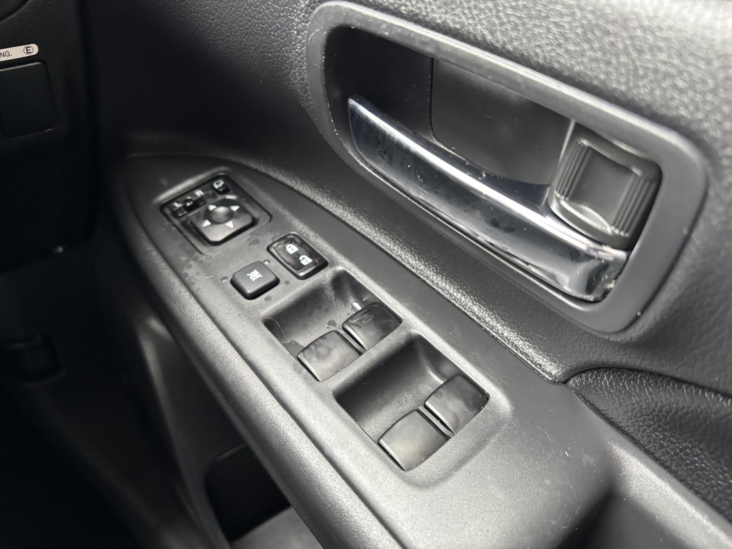 Used Mitsubishi Outlander 2015 for sale - 77665273: Photo 25