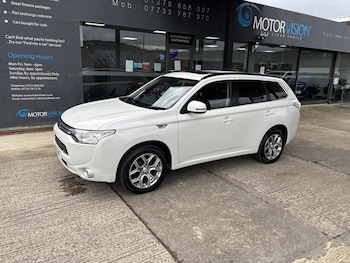 Used Mitsubishi Outlander 2015 for sale - 77665273: Photo