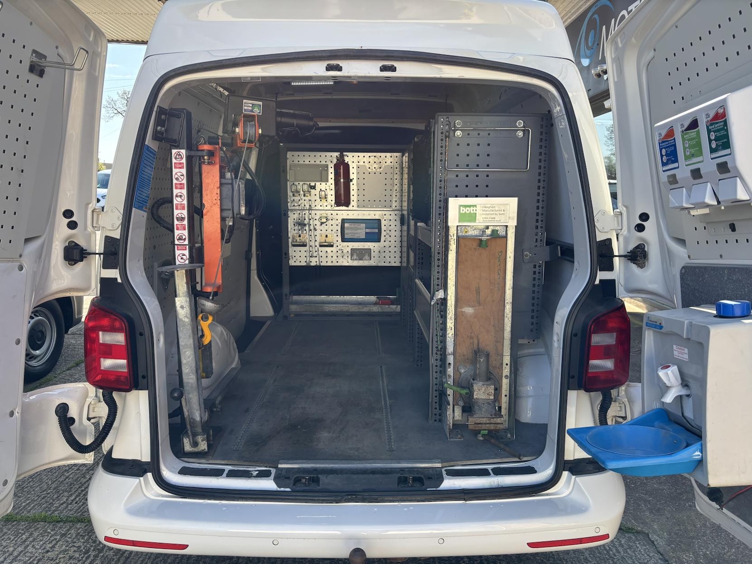 Used Volkswagen Transporter 2019 for sale - 78152973: Photo 10