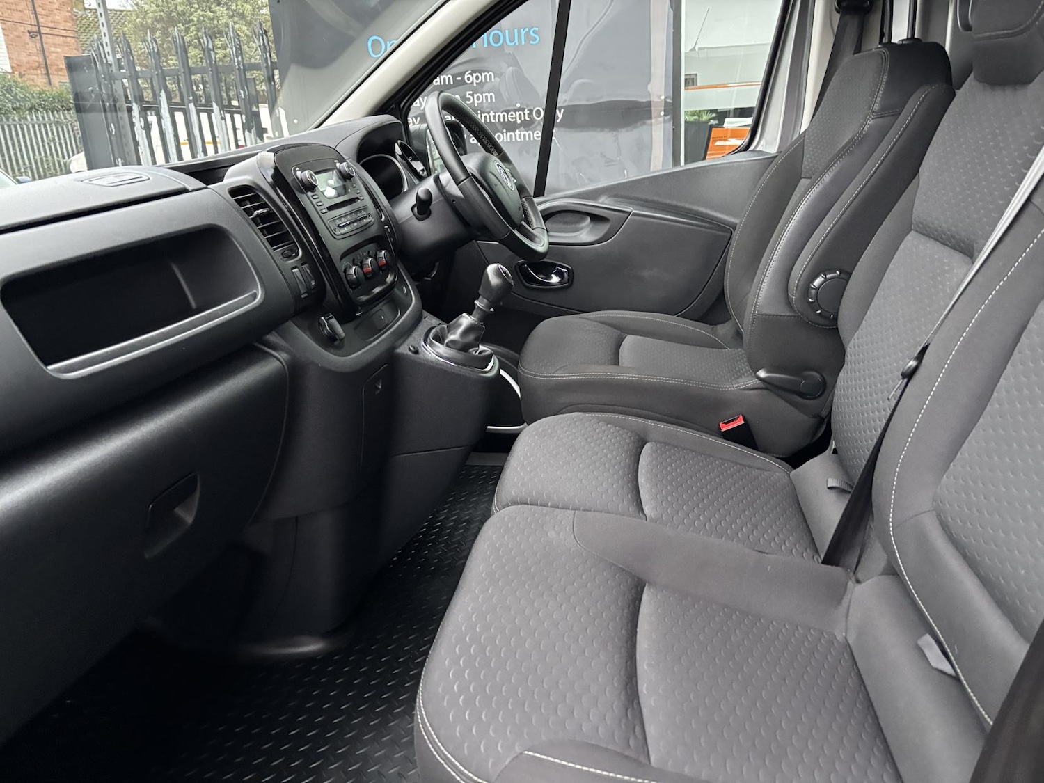 Used Vauxhall Vivaro 2018 for sale - 77198444: Photo 12