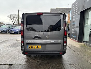 Used Vauxhall Vivaro 2018 for sale - 77198444: Photo