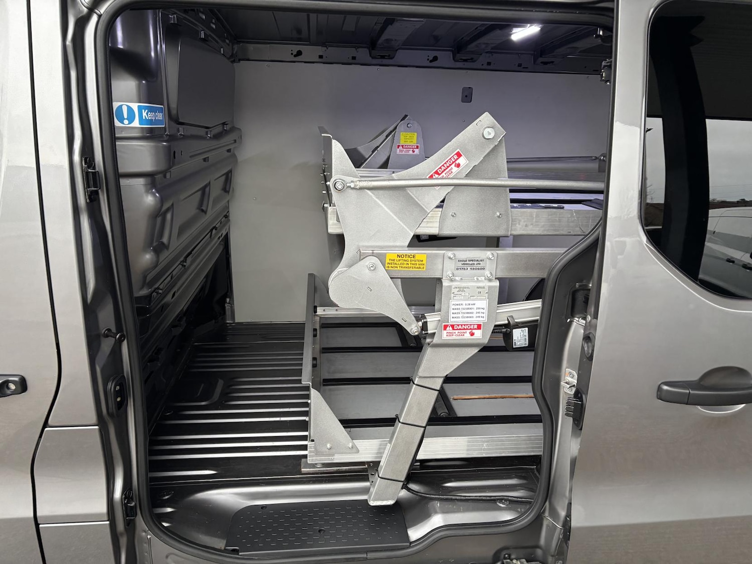 Used Vauxhall Vivaro 2018 for sale - 77198444: Photo 8