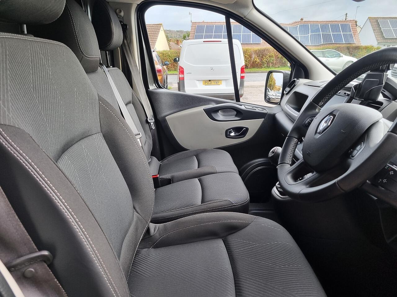 Used Renault Trafic 2019 for sale - 77198437: Photo 10