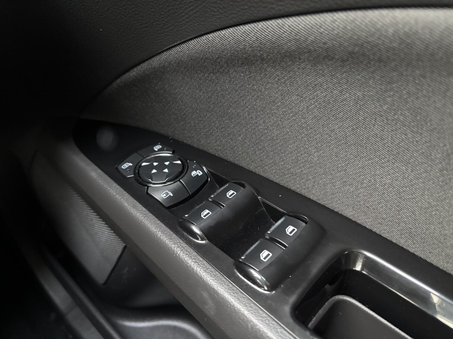 Used Ford Mondeo 2015 for sale - 78107018: Photo 28