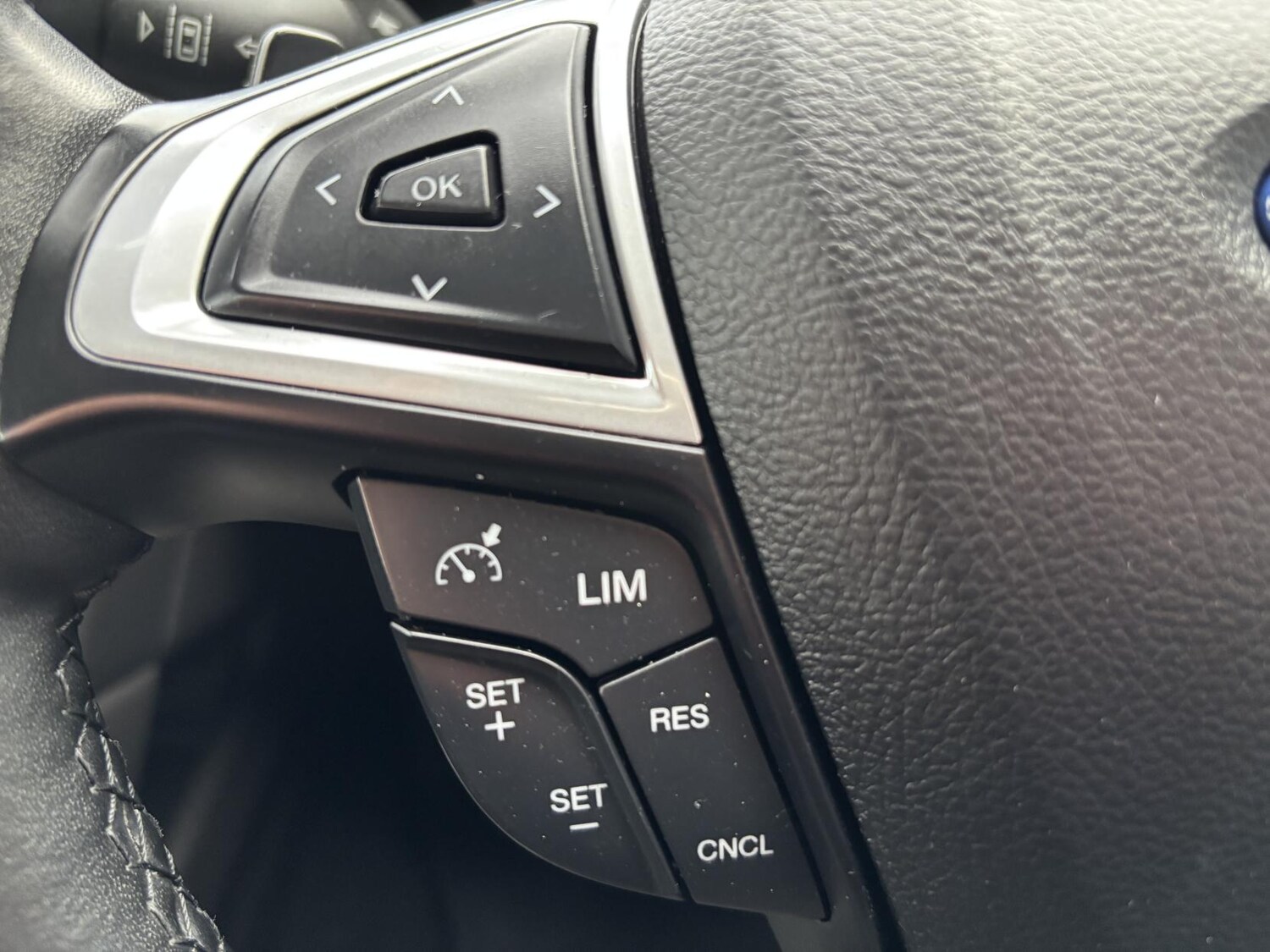 Used Ford Mondeo 2015 for sale - 78107018: Photo 30