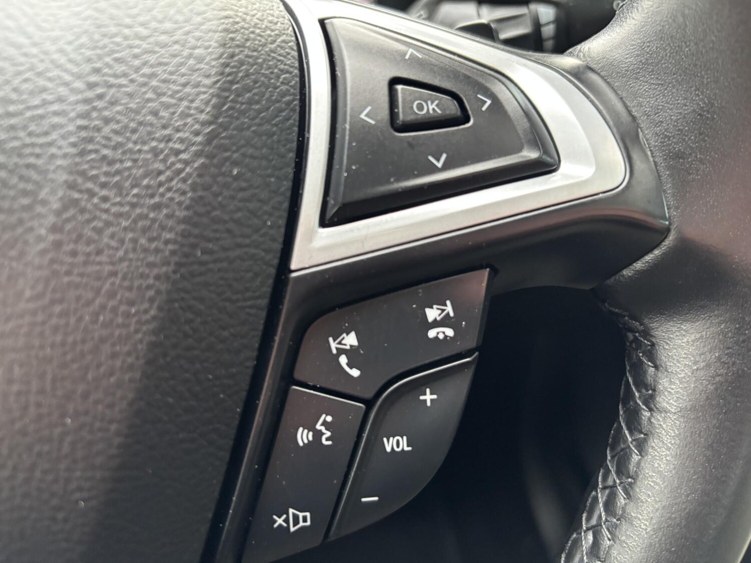 Used Ford Mondeo 2015 for sale - 78107018: Photo 31