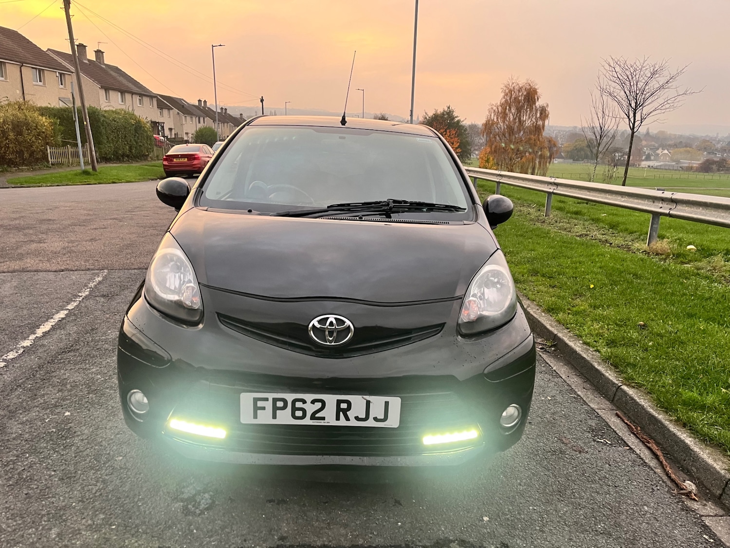 Used Toyota AYGO 2012 for sale - 77304013: Photo 2