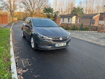 Used Vauxhall Astra 2017 for sale - 77179666: Photo