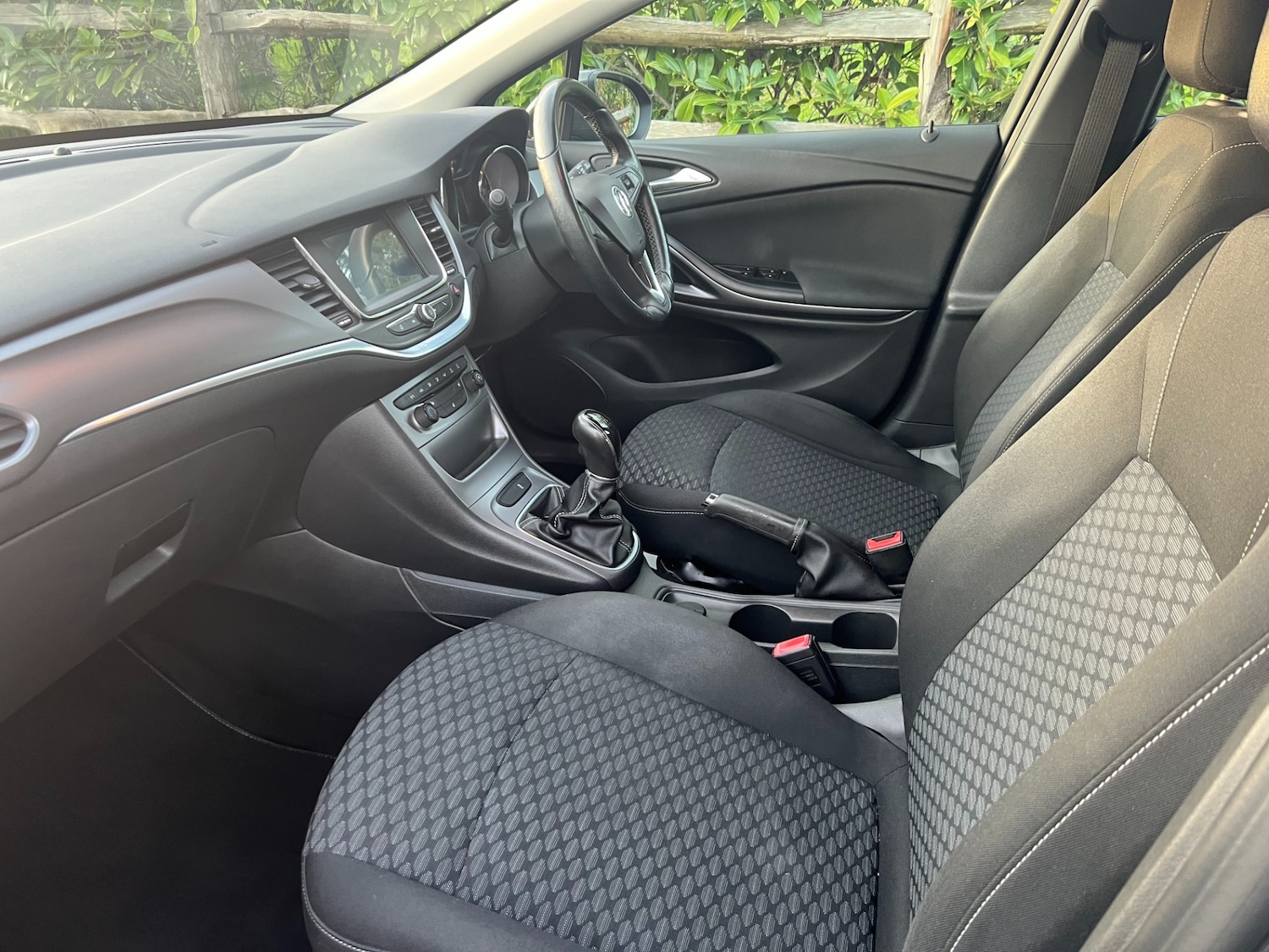 Used Vauxhall Astra 2017 for sale - 77179666: Photo 6