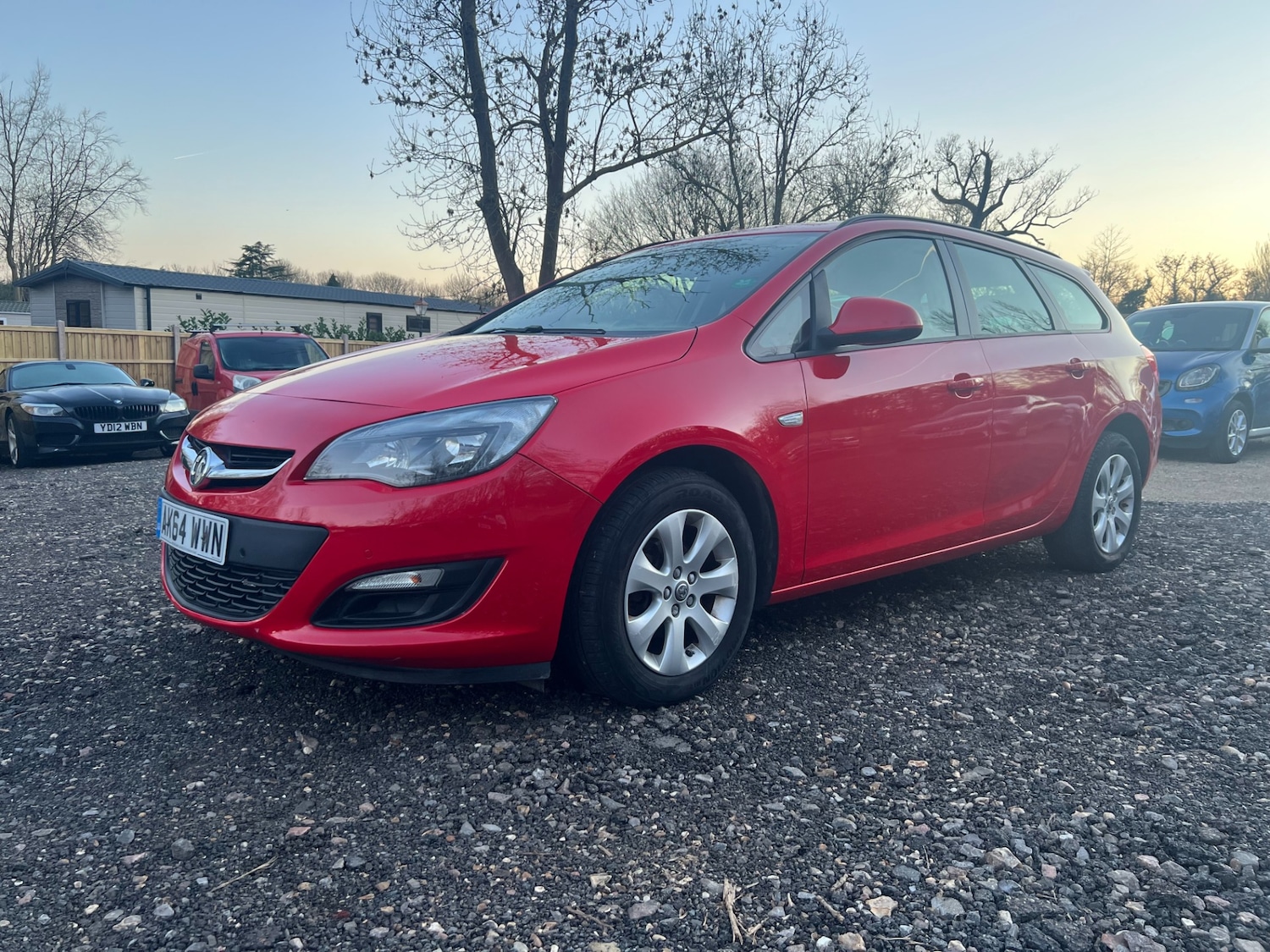 Used Vauxhall Astra 2015 for sale - 77721727: Photo 2