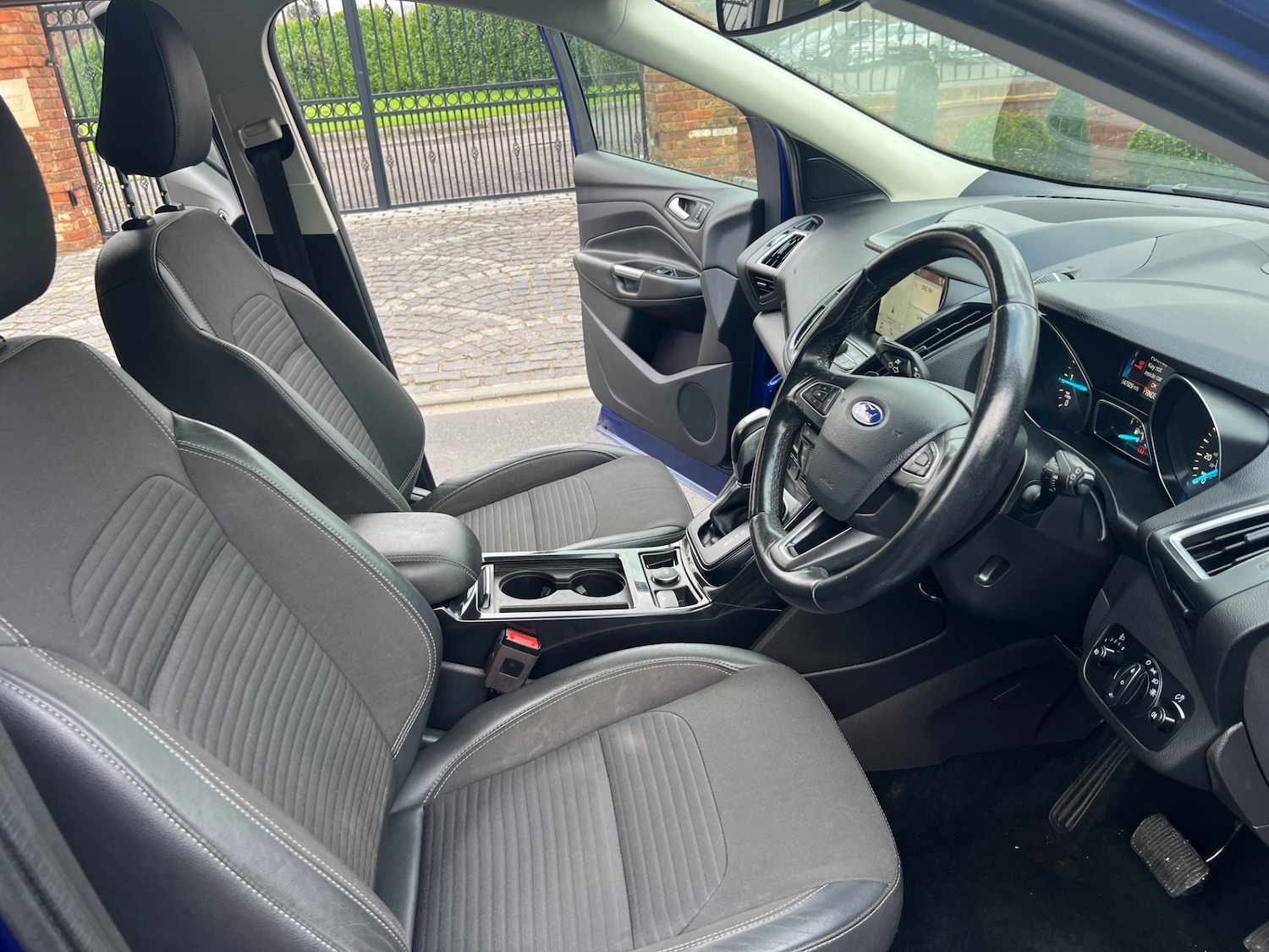 Used Ford Kuga 2017 for sale - 77289390: Photo 11