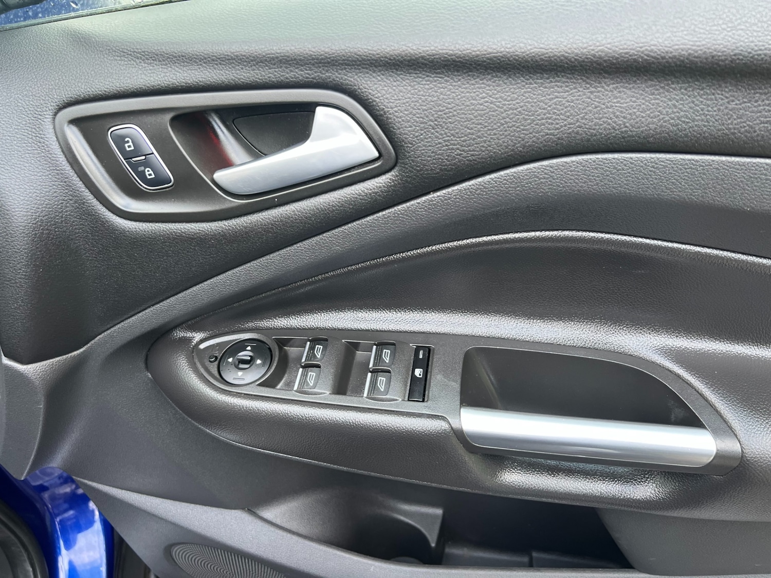 Used Ford Kuga 2017 for sale - 77289390: Photo 29