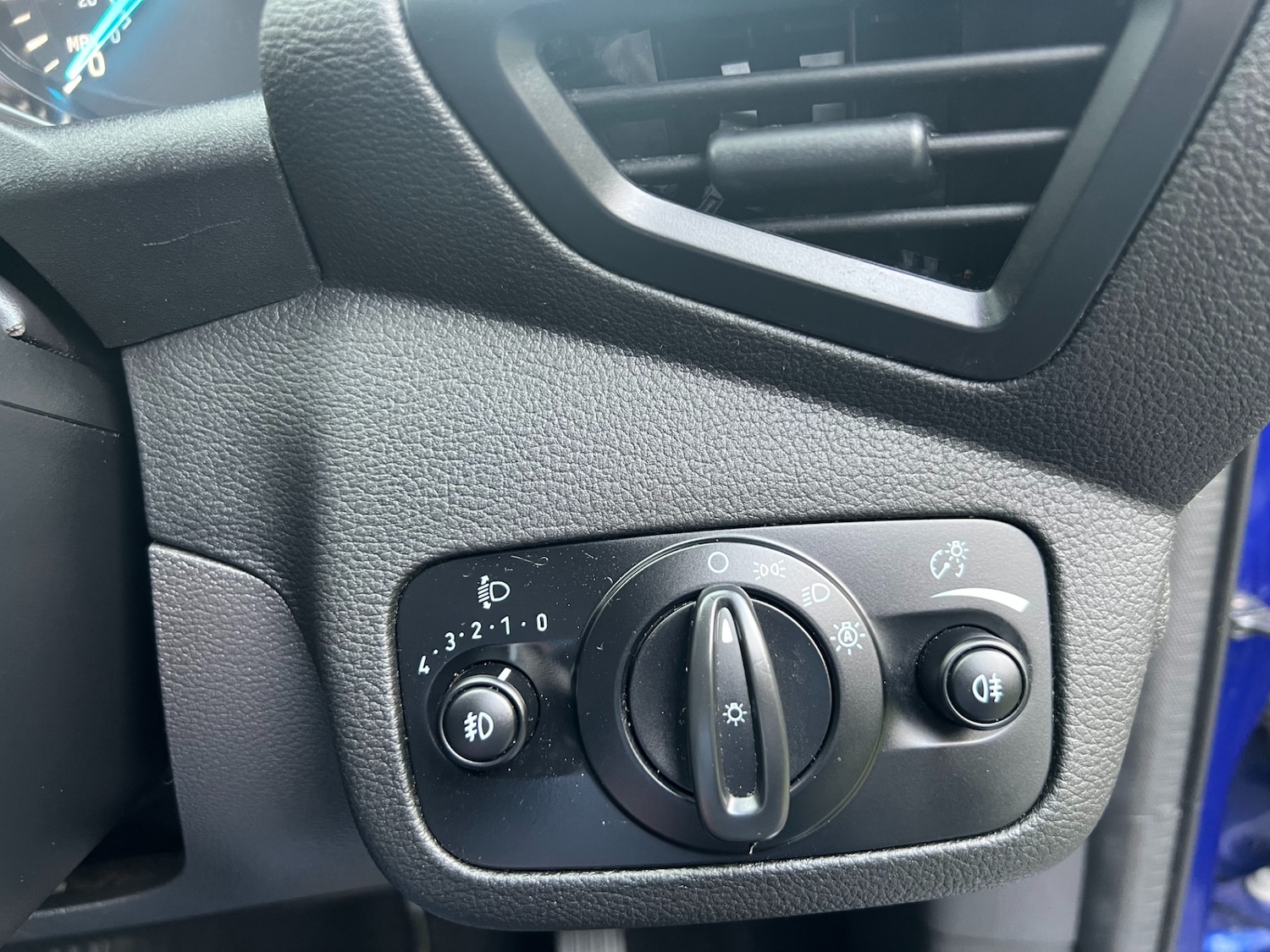 Used Ford Kuga 2017 for sale - 77289390: Photo 30