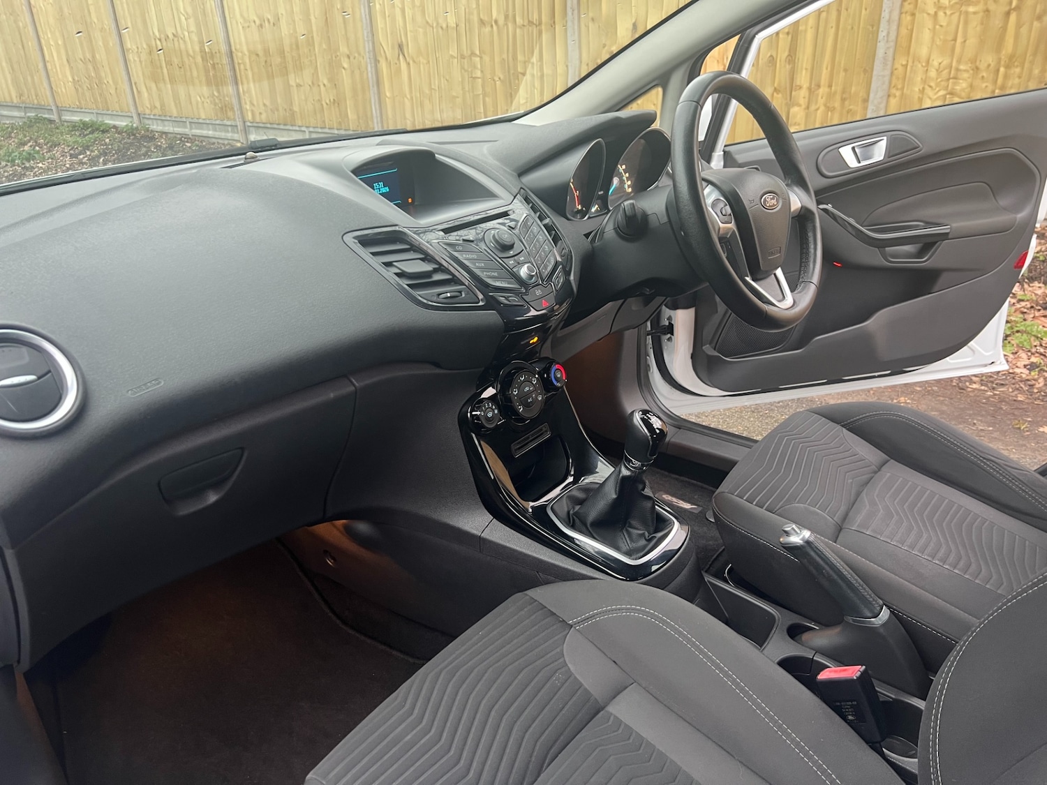 Used Ford Fiesta 2015 for sale - 77326409: Photo 16