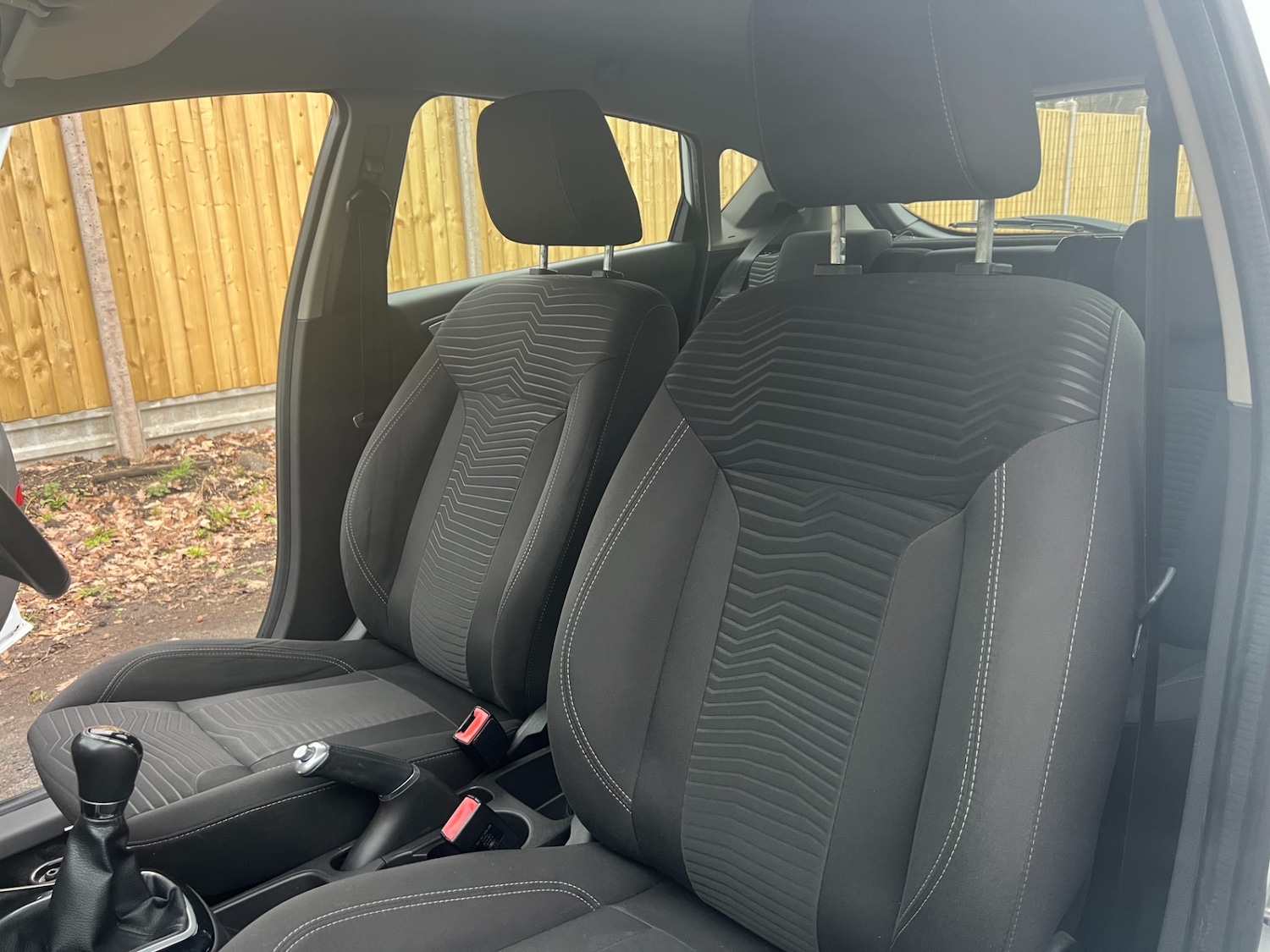 Used Ford Fiesta 2015 for sale - 77326409: Photo 24