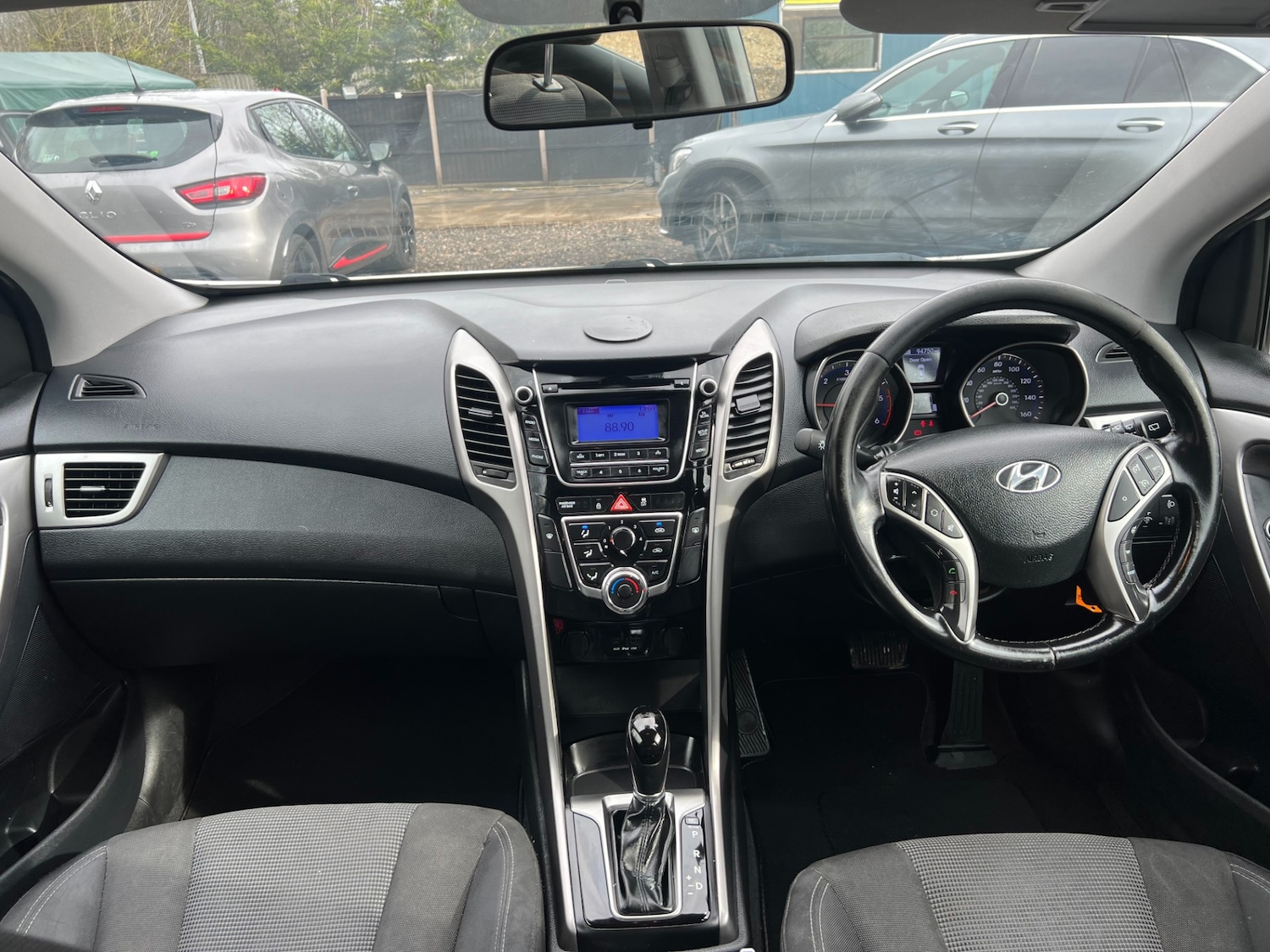 Used Hyundai i30 2014 for sale - 77689333: Photo 14