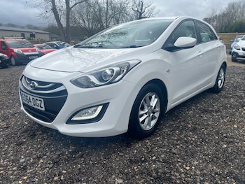 Used Hyundai i30 2014 for sale - 77689333: Photo