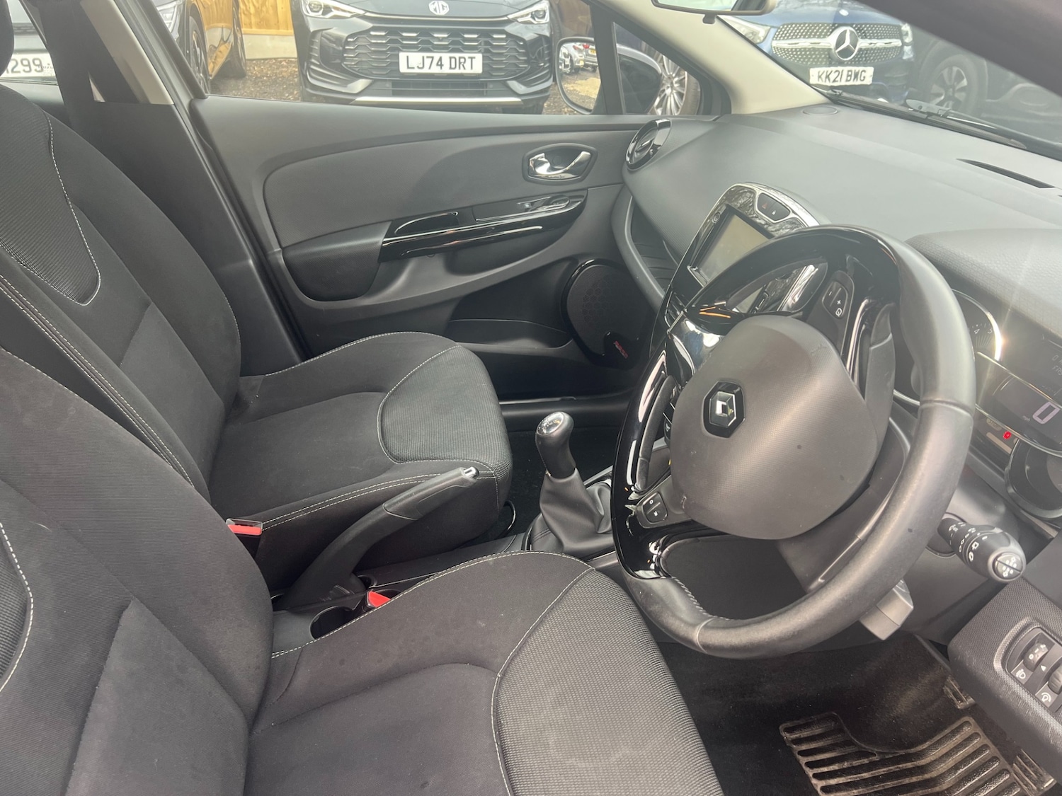 Used Renault Clio 2014 for sale - 77581611: Photo 10