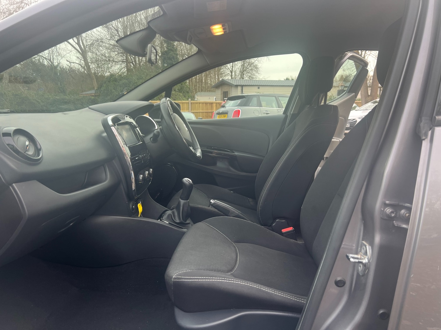 Used Renault Clio 2014 for sale - 77581611: Photo 11