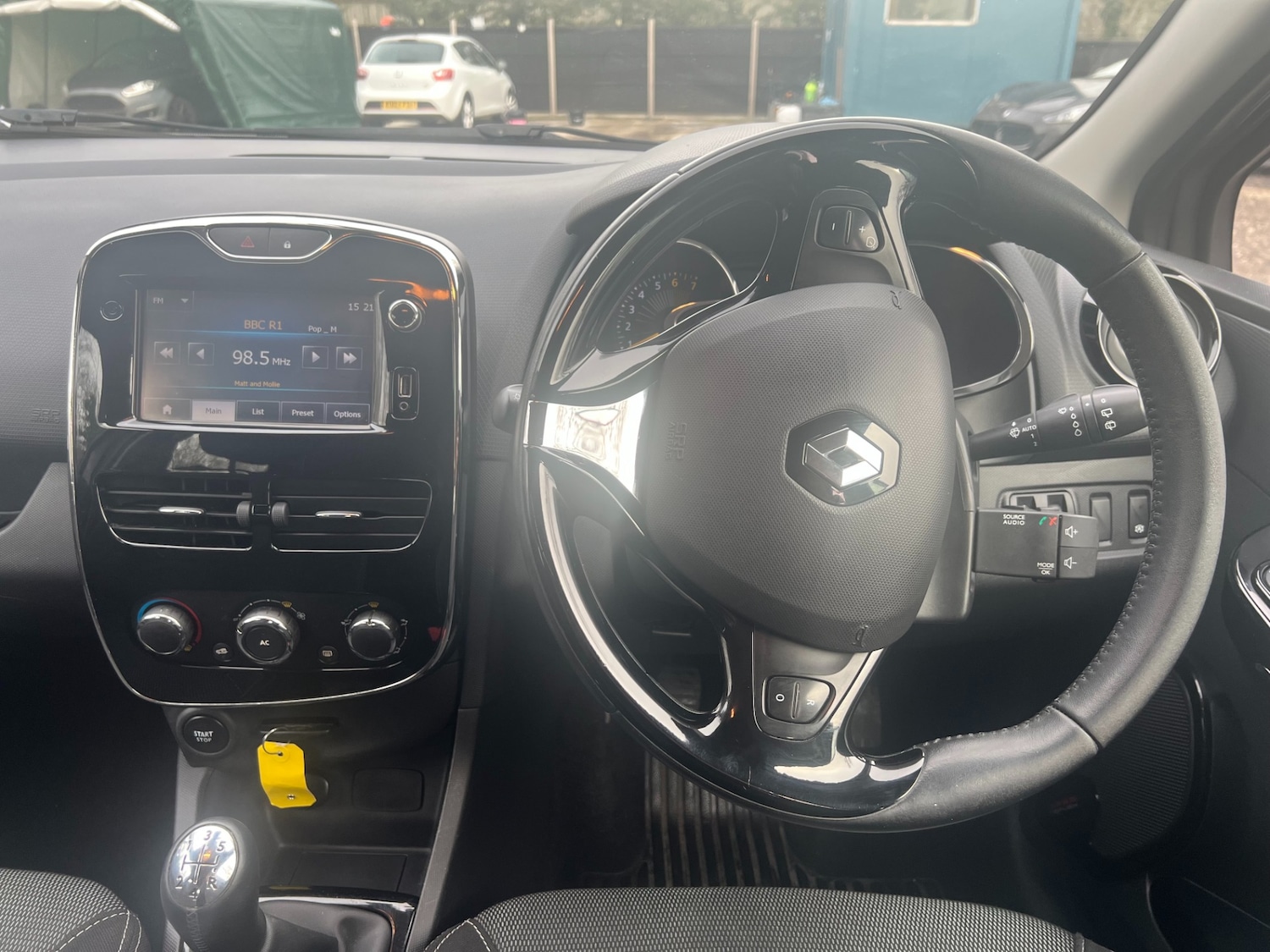 Used Renault Clio 2014 for sale - 77581611: Photo 12
