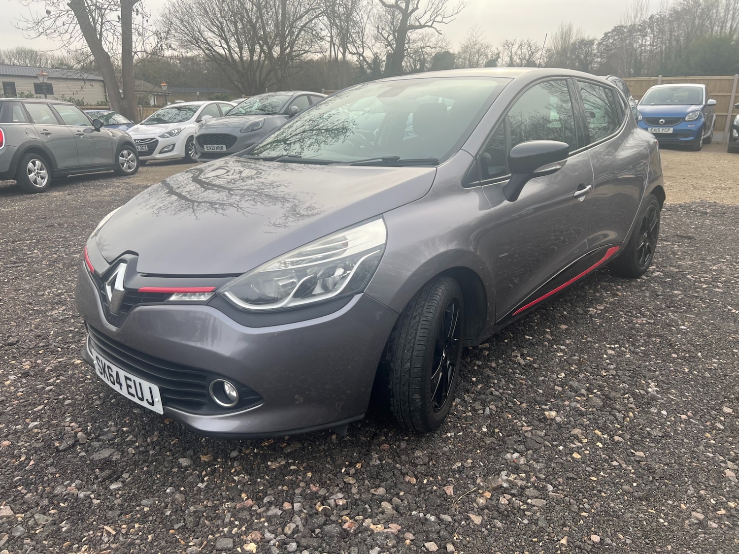 Used Renault Clio 2014 for sale - 77581611: Photo 2