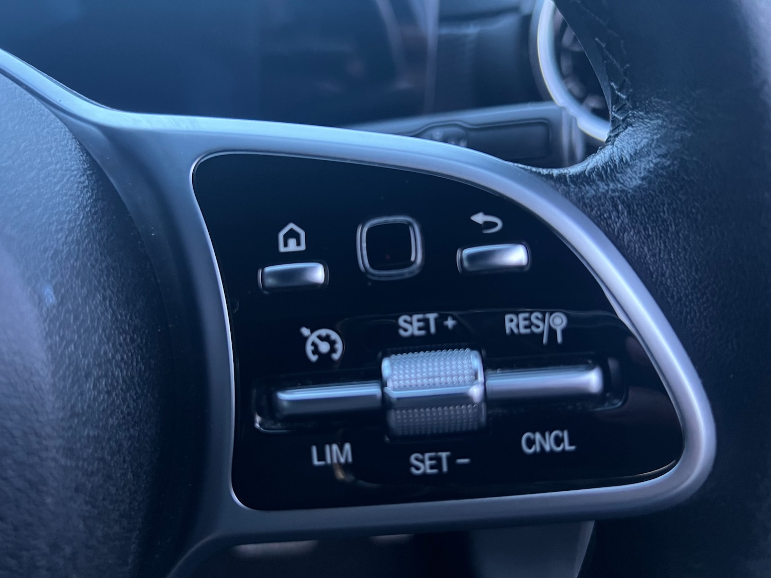 Used Mercedes-Benz A-Class 2019 for sale - 77618921: Photo 16