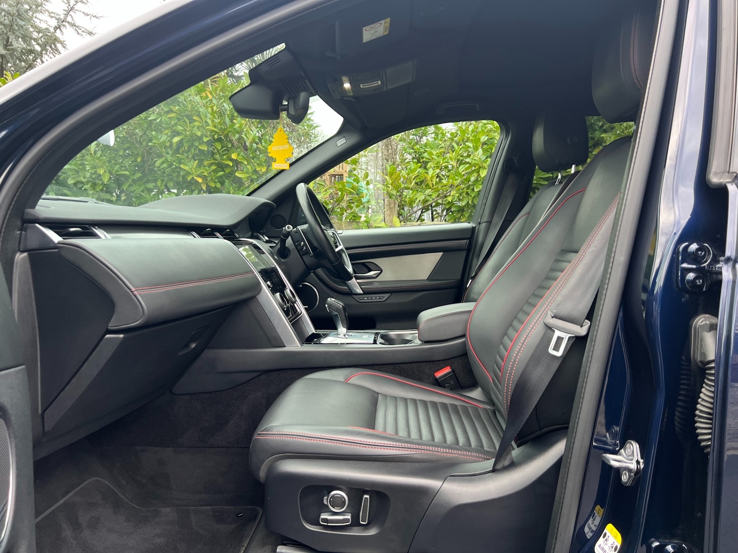 Used Land Rover Discovery Sport 2021 for sale - 77179972: Photo 32