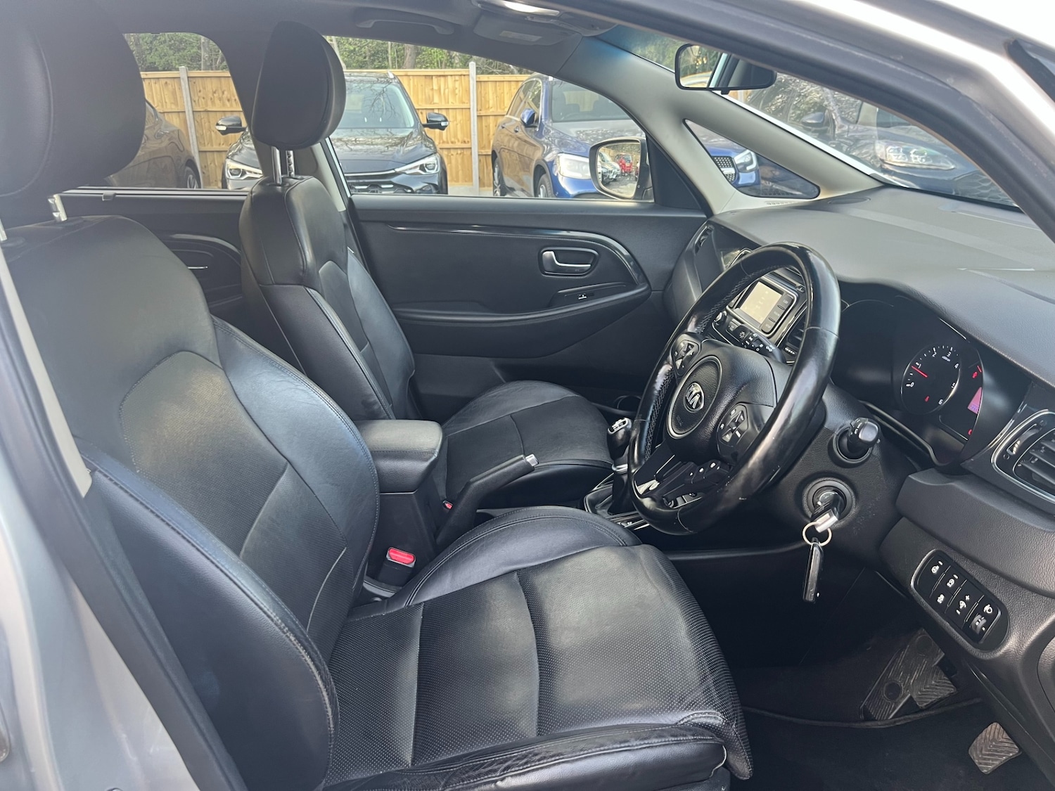 Used Kia Carens 2014 for sale - 78169407: Photo 11