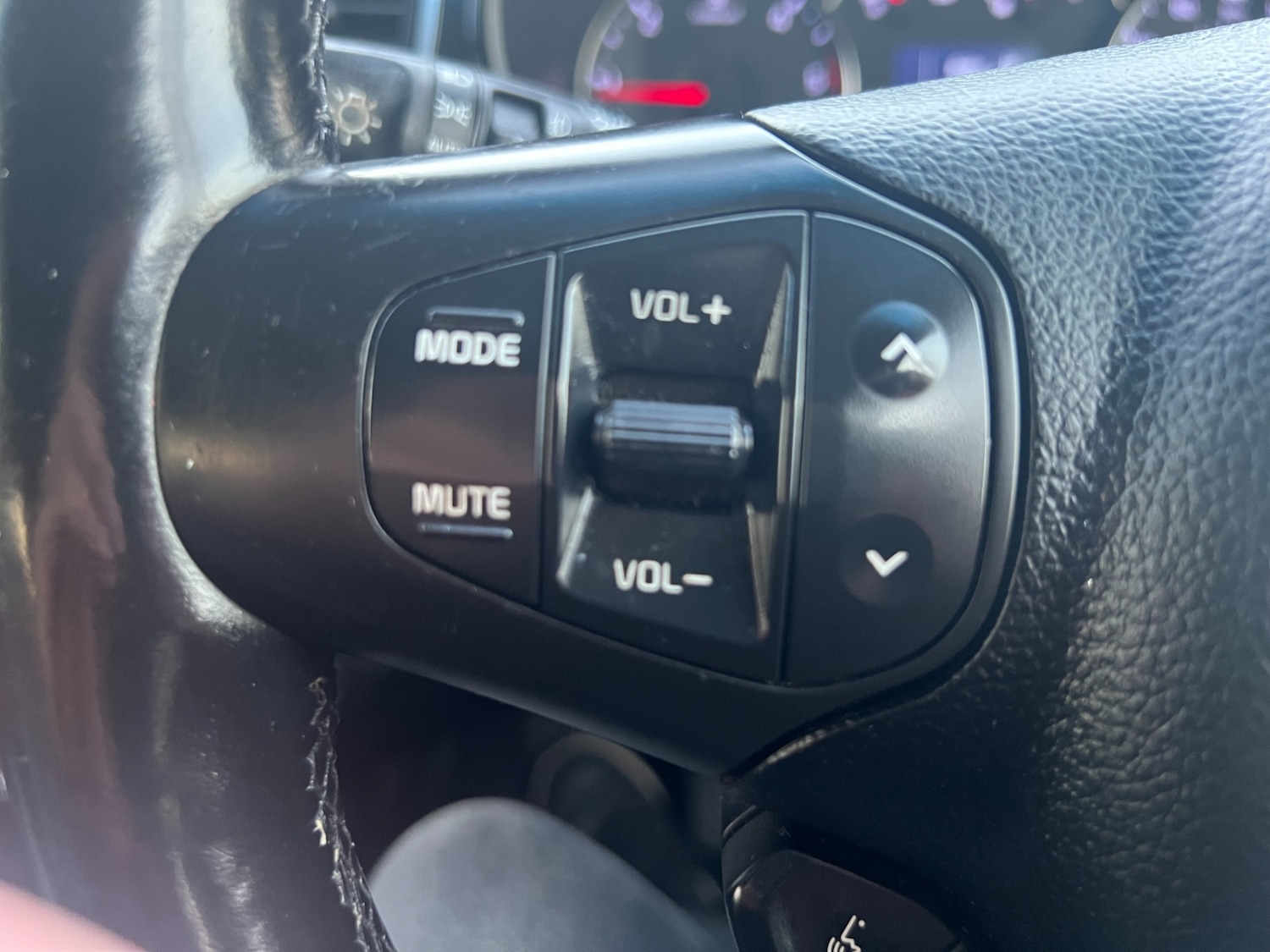 Used Kia Carens 2014 for sale - 78169407: Photo 18