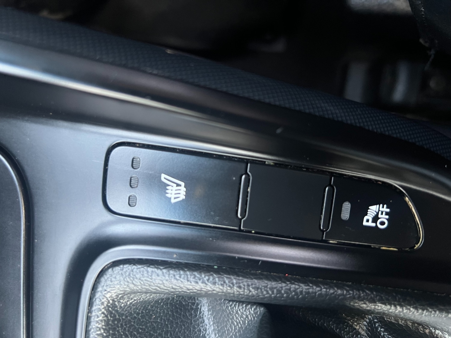 Used Kia Carens 2014 for sale - 78169407: Photo 23