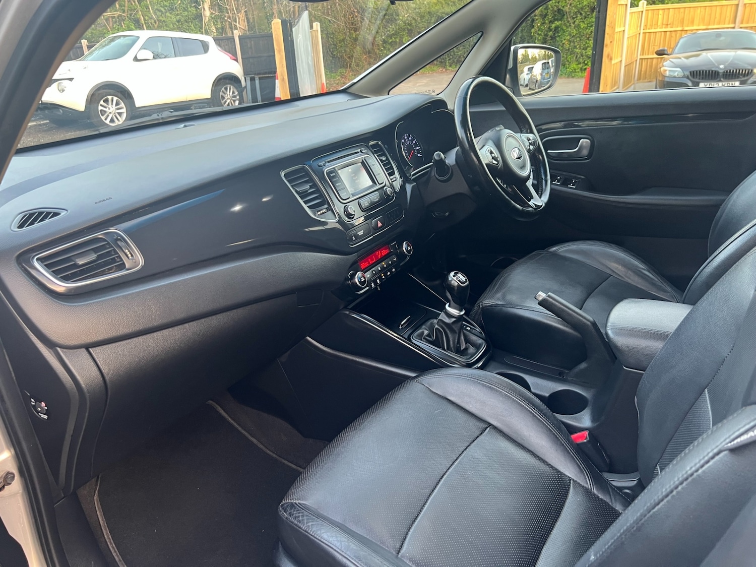 Used Kia Carens 2014 for sale - 78169407: Photo 26