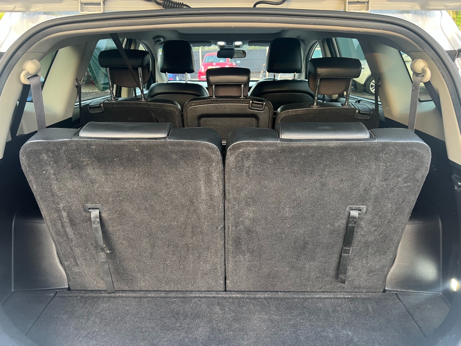 Used Kia Carens 2014 for sale - 78169407: Photo 33