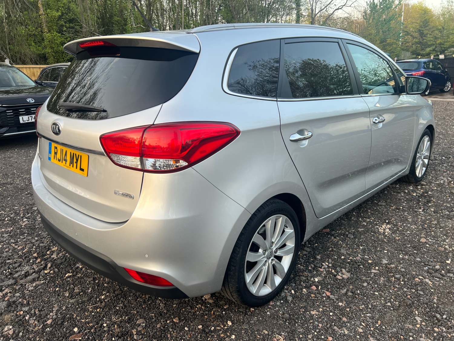 Used Kia Carens 2014 for sale - 78169407: Photo 4