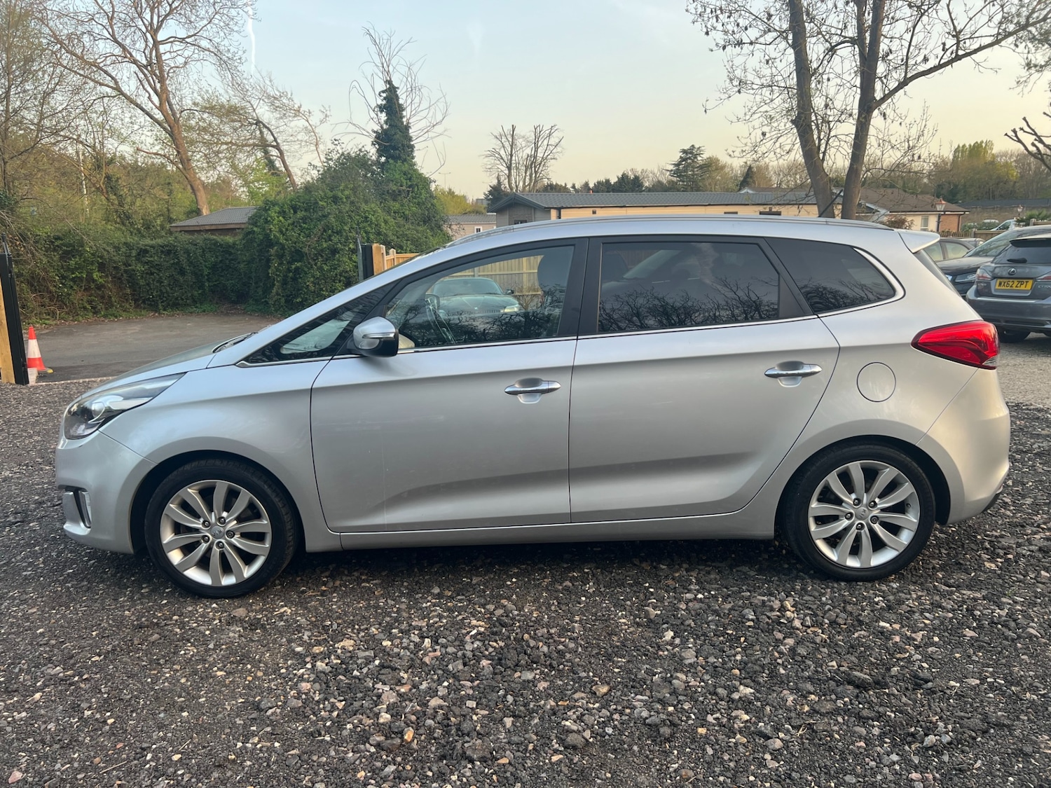 Used Kia Carens 2014 for sale - 78169407: Photo 5