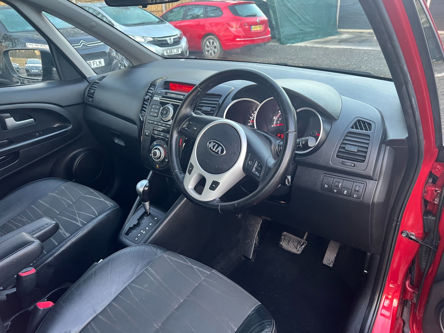 Used Kia Venga 2014 for sale - 77654137: Photo 10