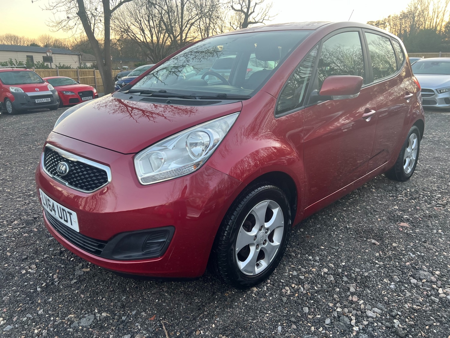 Used Kia Venga 2014 for sale - 77654137: Photo 2