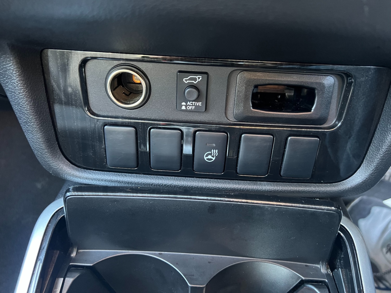 Used Mitsubishi Outlander 2016 for sale - 77277219: Photo 21