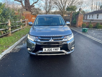 Used Mitsubishi Outlander 2016 for sale - 77277219: Photo