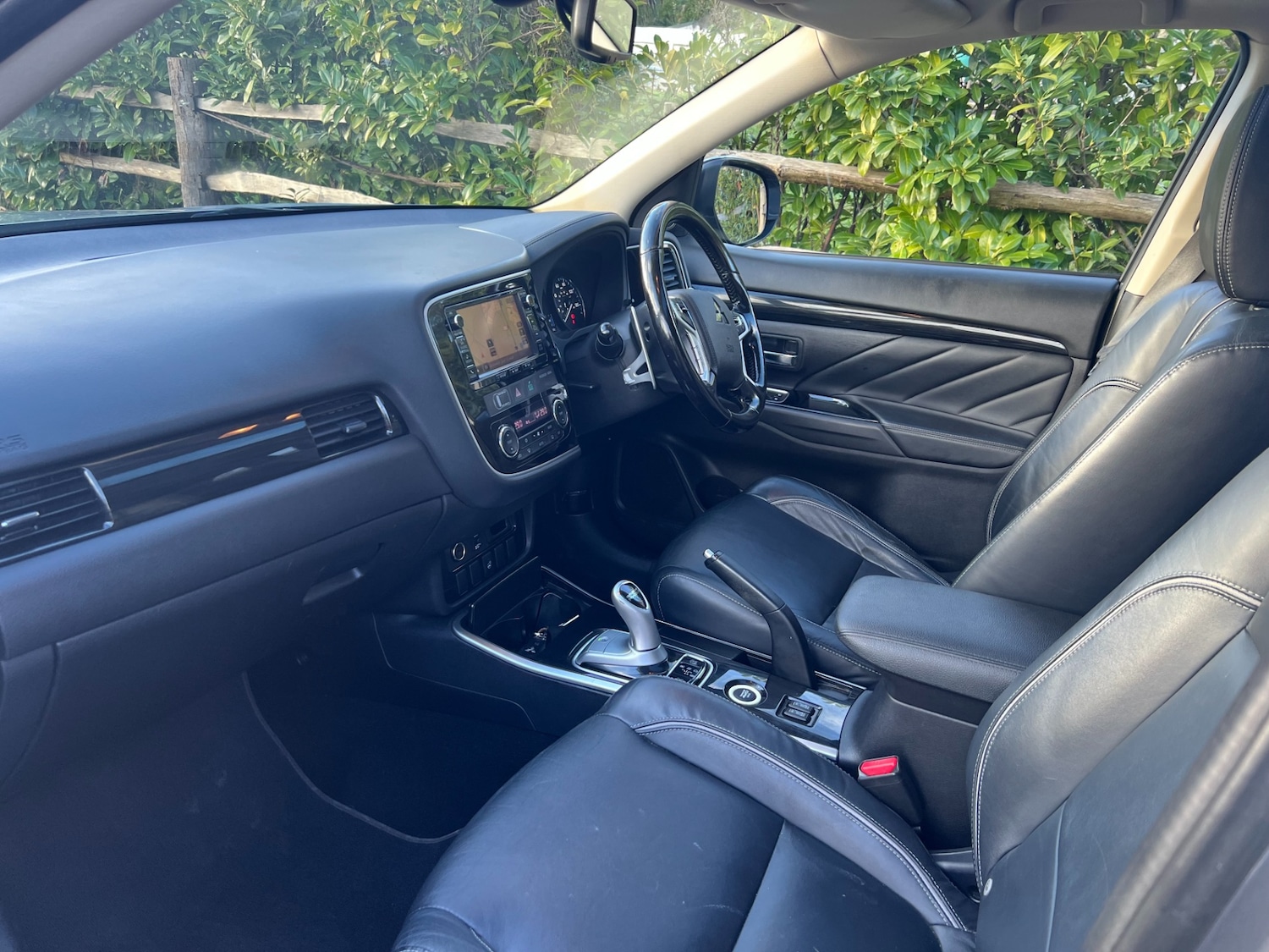 Used Mitsubishi Outlander 2016 for sale - 77277219: Photo 8