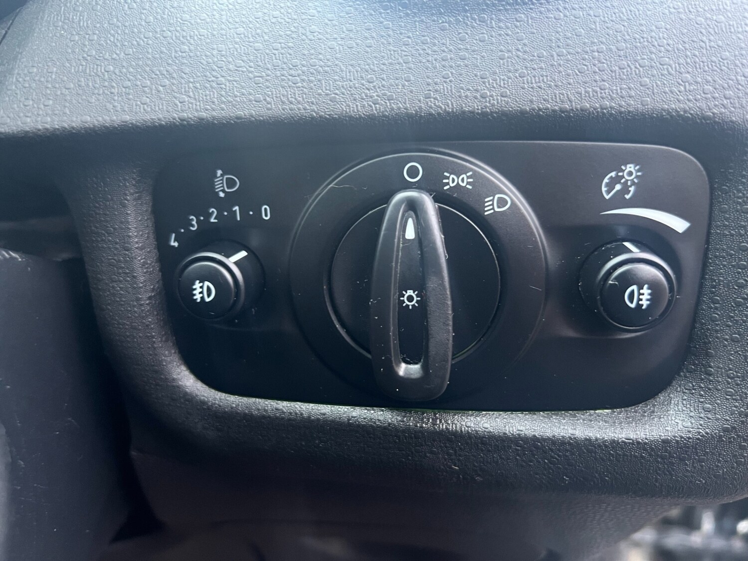 Used Ford Fiesta 2016 for sale - 77682057: Photo 17