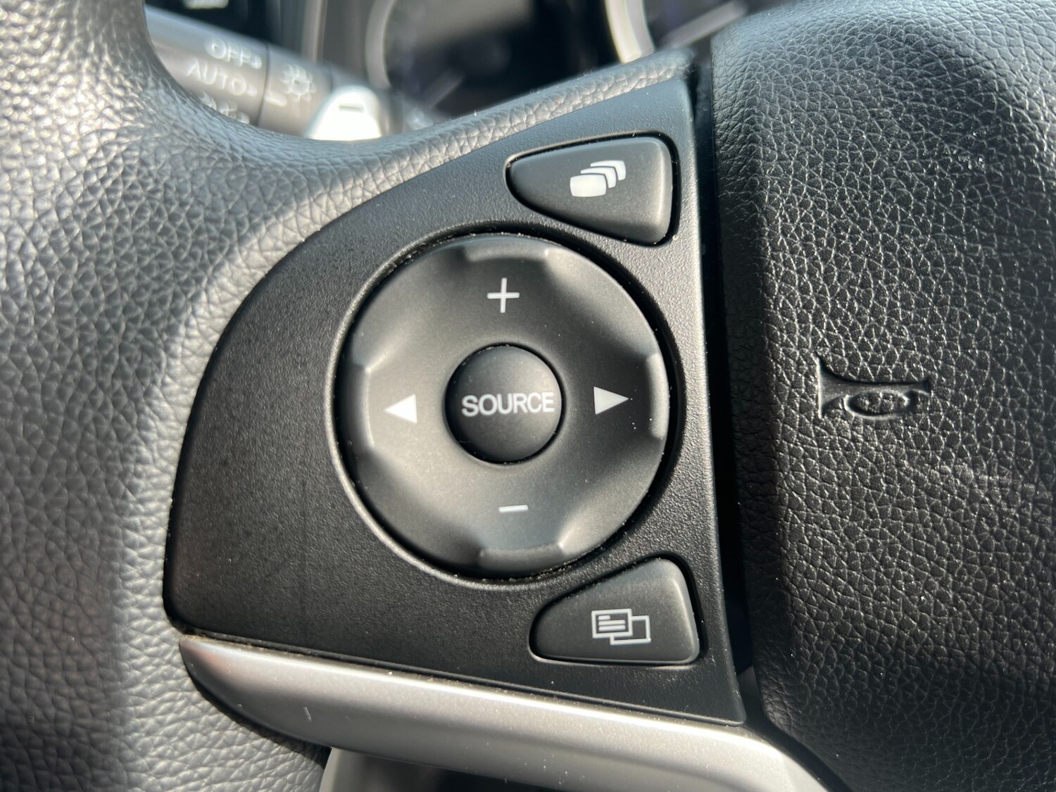 Used Honda Jazz 2016 for sale - 77548667: Photo 14