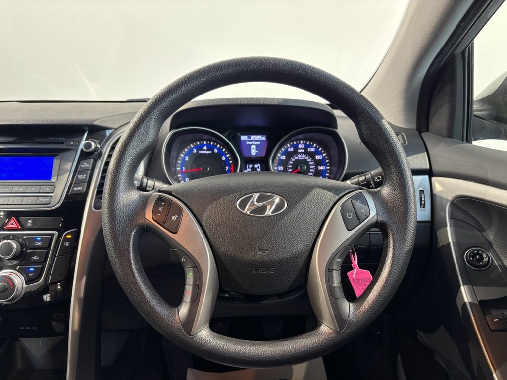 Used Hyundai i30 2013 for sale - 76848175: Photo 27