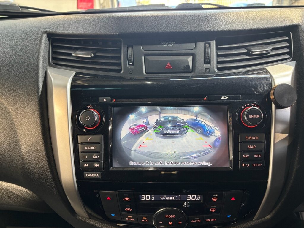 Used Nissan Navara 2016 for sale - 77122012: Photo 35