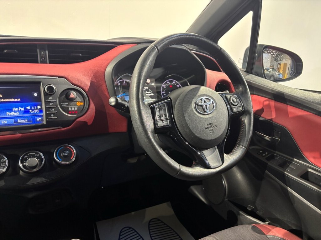 Used Toyota Yaris 2017 for sale - 77302532: Photo 16