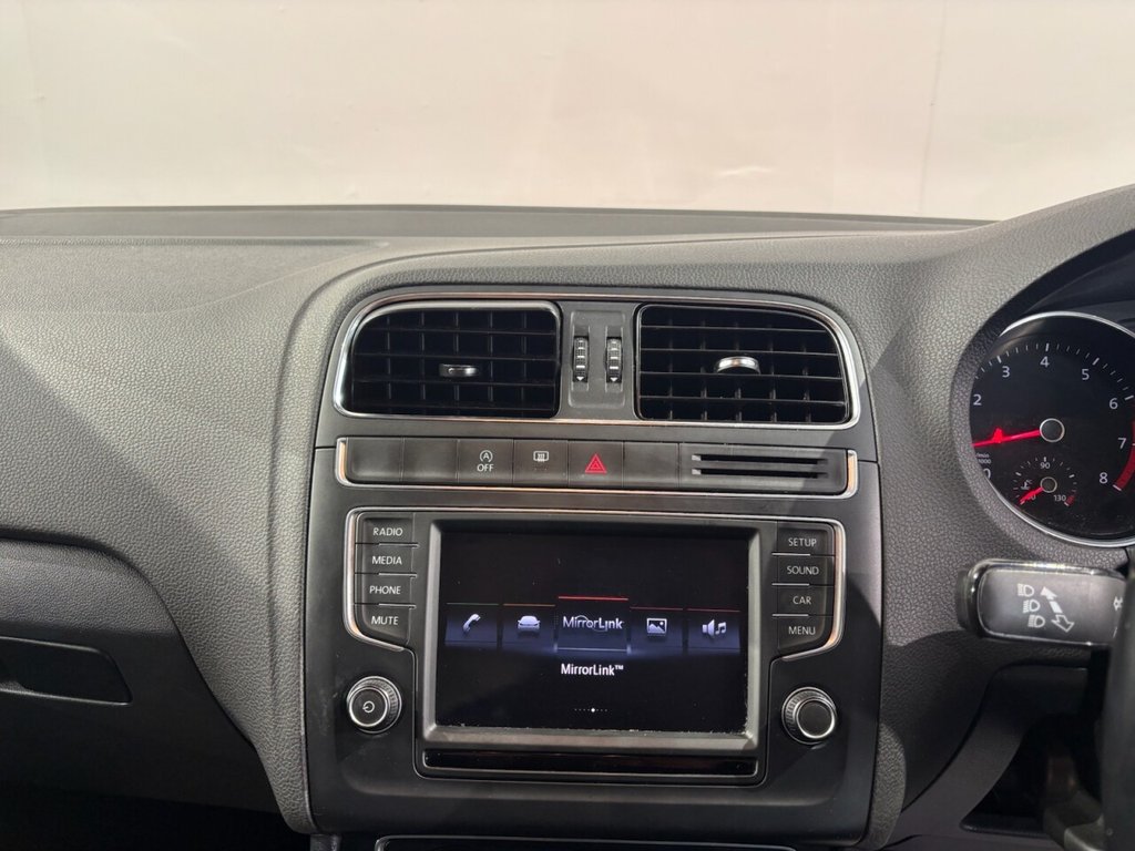 Used Volkswagen Polo 2015 for sale - 77302163: Photo 29