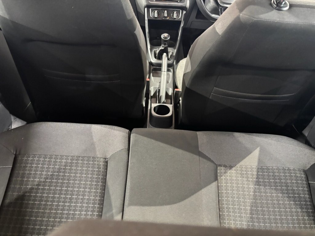 Used Volkswagen Polo 2015 for sale - 77302163: Photo 38