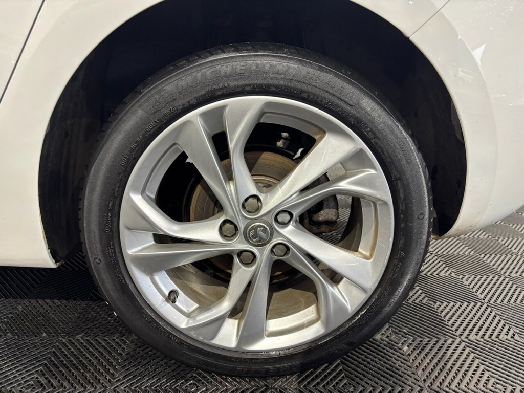 Used Vauxhall Astra 2017 for sale - 76626476: Photo 40