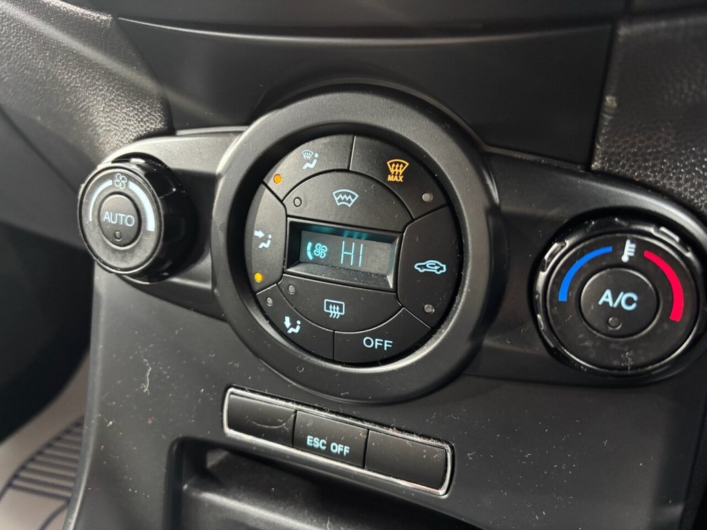 Used Ford Fiesta 2016 for sale - 77936375: Photo 34