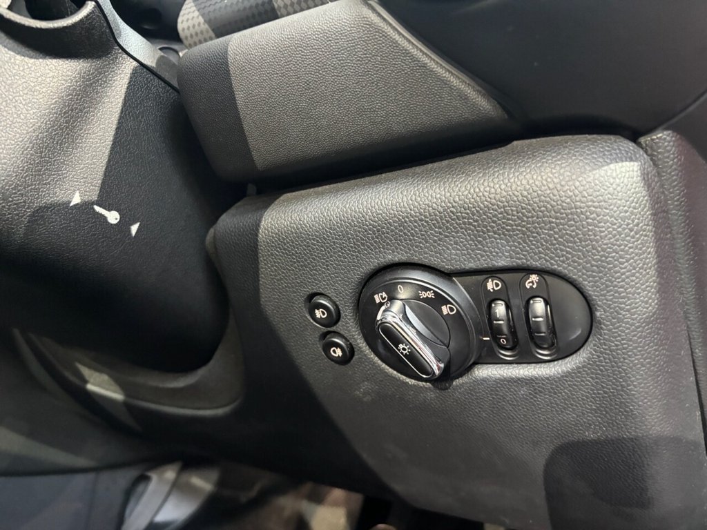 Used MINI Hatch 2014 for sale - 77935960: Photo 37